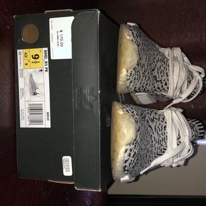 🔥ADIDAS NMD_R1 PK “Zebra” SIZE: 9.5🔥